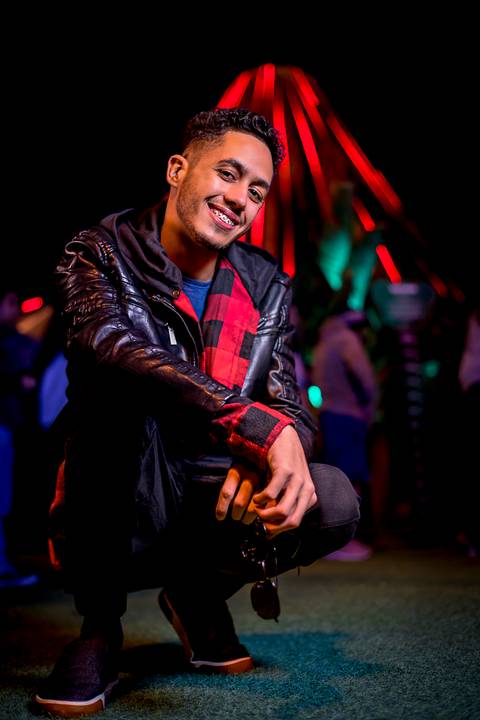 fotografo marco aurelio
sp
saopaulo
ensaio fotografico
ensaio noturno ensaio masculino aniversario adulto jovem teen
portrait parque de diversões luzes
aniversario parque trex melhor fotografo cores tumblr life style fashion'