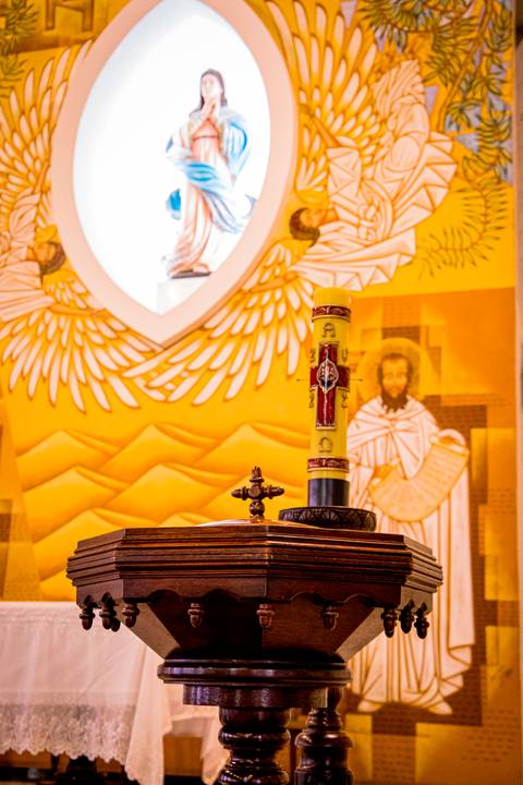 fotografo marco aurelio, batizado de criança em ingreja catolica com a sua familia'