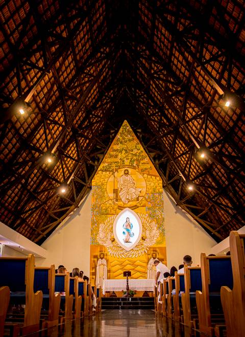 fotografo marco aurelio, batizado de criança em ingreja catolica com a sua familia'