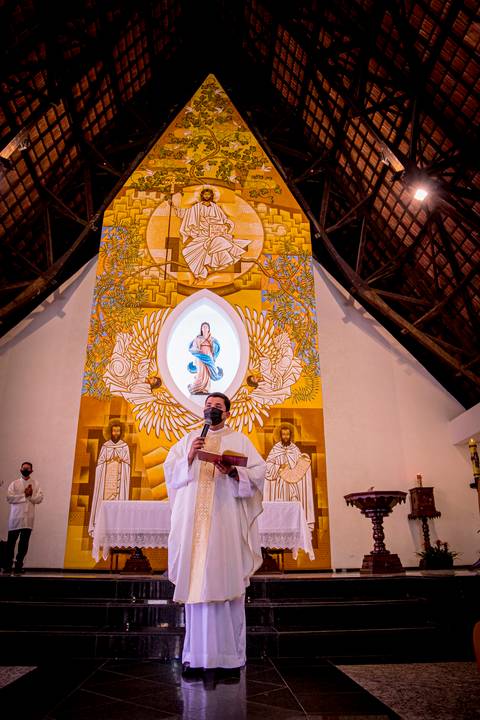 fotografo marco aurelio, batizado de criança em ingreja catolica com a sua familia'