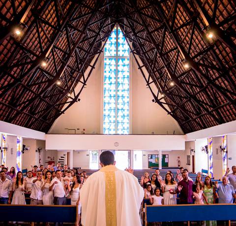 fotografo marco aurelio, batizado de criança em ingreja catolica com a sua familia'