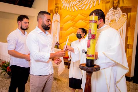 fotografo marco aurelio, batizado de criança em ingreja catolica com a sua familia'