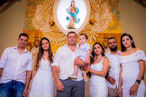 fotografo marco aurelio, batizado de criança em ingreja catolica com a sua familia'