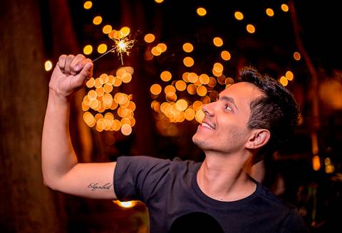 fotografo em sao paulo, fotografo marco aurelio Ensaio masculino noturno na av paulista com look life style portrait luzes, light, aniversario'