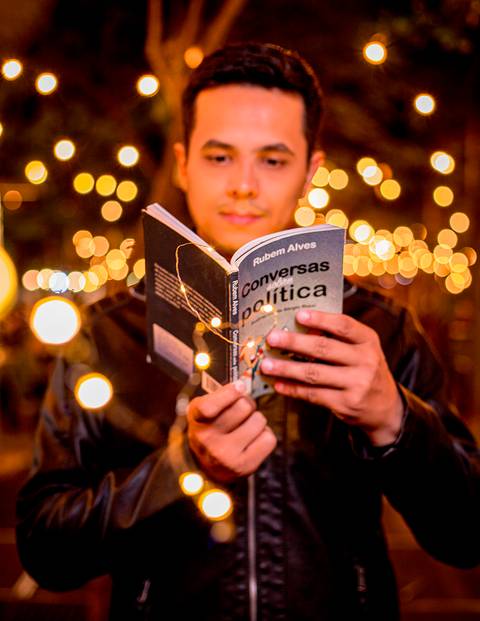 fotografo em sao paulo, fotografo marco aurelio Ensaio masculino noturno na av paulista com look life style portrait luzes, light, aniversario'
