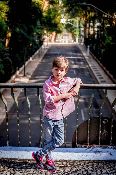 Ensaio Masculino infantil na avenida paulista em São Paulo, fotografo marco aurelio, fotografo em sao paulo, fotos tumblr, arte, grafite, fotos criativas, ensaio na chuva, moda, fashion, portrait, chic, estiloso, '