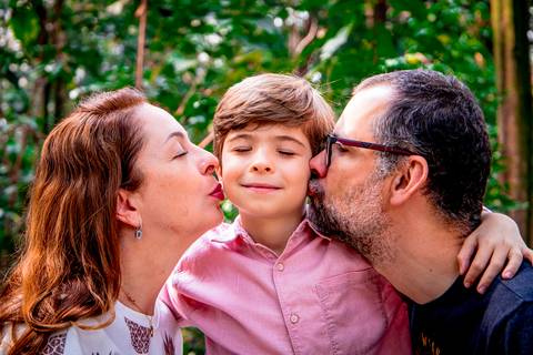 Ensaio Masculino infantil na avenida paulista em São Paulo, fotografo marco aurelio, fotografo em sao paulo, fotos tumblr, arte, grafite, fotos criativas, ensaio na chuva, moda, fashion, portrait, chic, estiloso, familia'