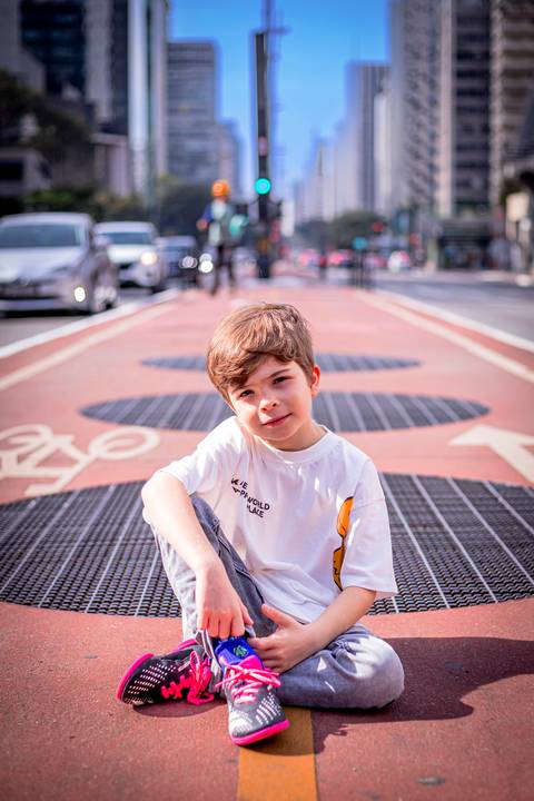 Ensaio Masculino infantil na avenida paulista em São Paulo, fotografo marco aurelio, fotografo em sao paulo, fotos tumblr, arte, grafite, fotos criativas, ensaio na chuva, moda, fashion, portrait, chic, estiloso, '