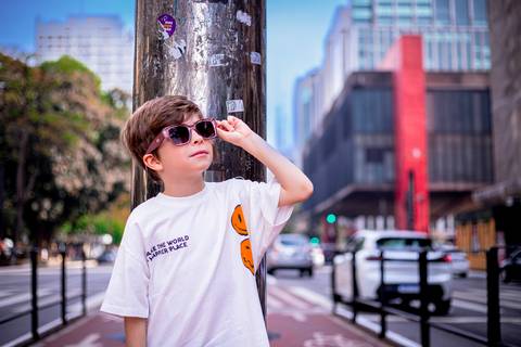 Ensaio Masculino infantil na avenida paulista em São Paulo, fotografo marco aurelio, fotografo em sao paulo, fotos tumblr, arte, grafite, fotos criativas, ensaio na chuva, moda, fashion, portrait, chic, estiloso, '