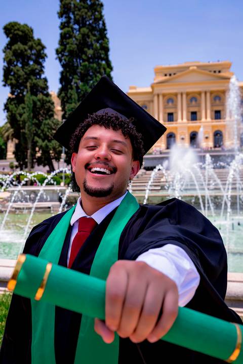 fotografo marco aurelio, ensaio formatura, medicina, enfermagem, ensaio museu do ipiranga, ensaio formatura museu do ipiranga, ipiranga, parque da independencia, ensaio formando, beca, ensaio em familia, fotografo no ipiranga, ensaio profissional'