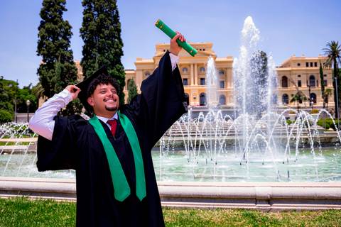 fotografo marco aurelio, ensaio formatura, medicina, enfermagem, ensaio museu do ipiranga, ensaio formatura museu do ipiranga, ipiranga, parque da independencia, ensaio formando, beca, ensaio em familia, fotografo no ipiranga, ensaio profissional'