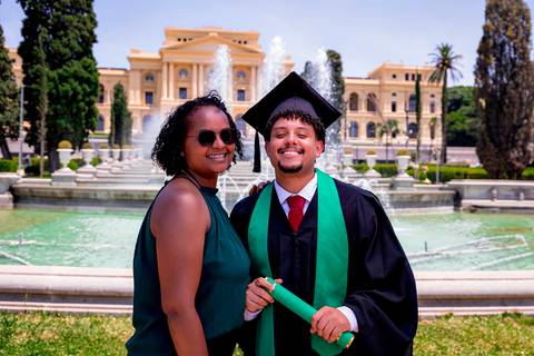 fotografo marco aurelio, ensaio formatura, medicina, enfermagem, ensaio museu do ipiranga, ensaio formatura museu do ipiranga, ipiranga, parque da independencia, ensaio formando, beca, ensaio em familia, fotografo no ipiranga, ensaio profissional'