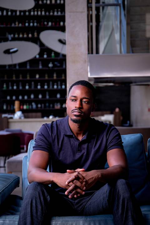 ensaio fotografico masculino em sao paulo hotel unique man, men black negro autonomo empresario estrangeiro photographer in sao paulo life style travel viagem fotografo marco aurelio'