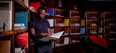 ensaio fotografico masculino em sao paulo hotel unique man, men black negro autonomo empresario estrangeiro photographer in sao paulo life style travel viagem fotografo marco aurelio'