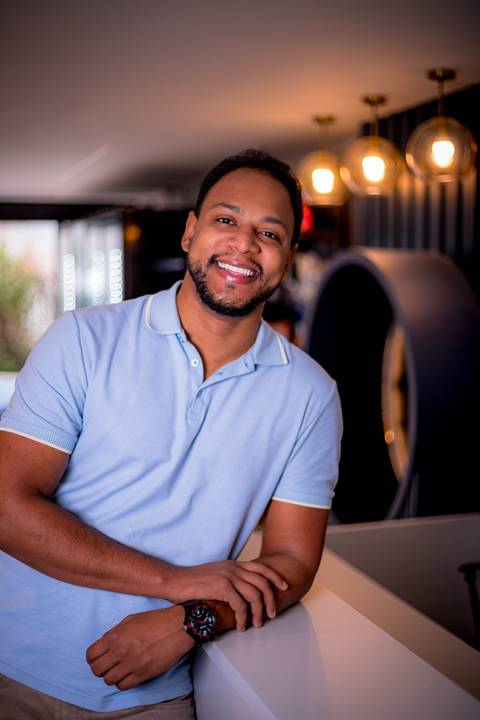 Ensaio masculino na av paulista, moreno, man, eletricista, ensaio branding, negro, autonomo, fotografo em sao paulo,'