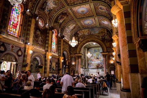 Batizado do pequeno Renan na Catedral de Nossa Senhora do Carmo em Santo André, um lugar lindo e encantador com esta família linda e maravilhosa.'