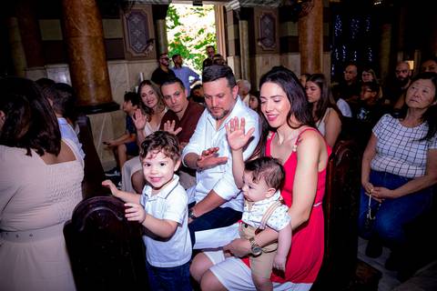 Batizado do pequeno Renan na Catedral de Nossa Senhora do Carmo em Santo André, um lugar lindo e encantador com esta família linda e maravilhosa.'
