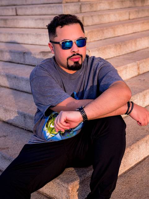 ENSAIO MASCULINO AV PAULISTA LIFE STYLE MEN ENSAIO PREMIUM FOTOGRAFO MARCO AURELIO muai thay luta noturno fogo museu do ipiranga'