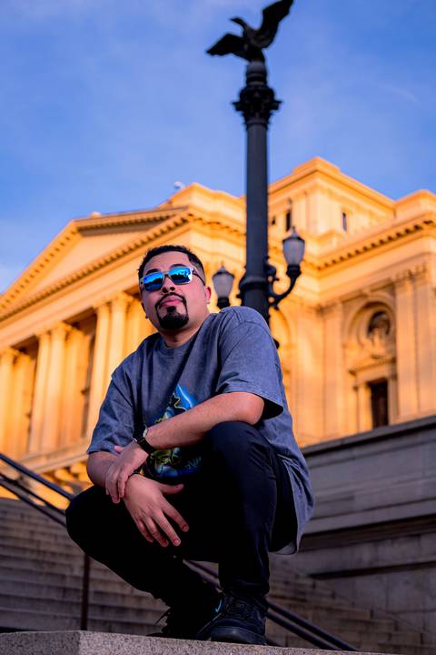 ENSAIO MASCULINO AV PAULISTA LIFE STYLE MEN ENSAIO PREMIUM FOTOGRAFO MARCO AURELIO muai thay luta noturno fogo museu do ipiranga'