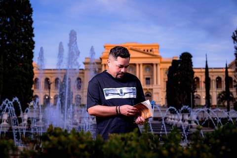 ENSAIO MASCULINO AV PAULISTA LIFE STYLE MEN ENSAIO PREMIUM FOTOGRAFO MARCO AURELIO muai thay luta noturno fogo museu do ipiranga'