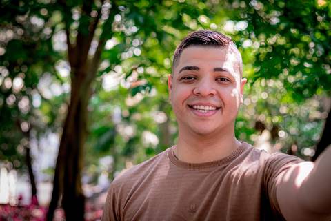 fotografo marco aurelio em sao paulo, Ensaio fotográfico masculino casual em sao paulo  pessoal e no estilo selfies, sem exageros. Parque Buenos Aires, Higienópolis, na região central da cidade de São Paulo. Um lugar bem bonito, elegante e casual. Atmosfe'