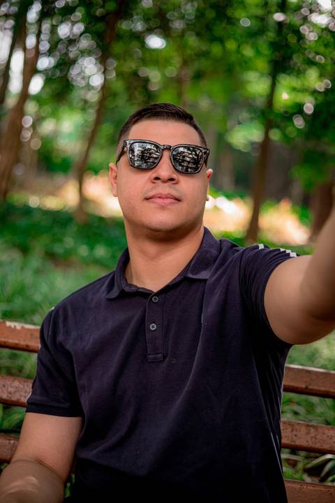 fotografo marco aurelio em sao paulo, Ensaio fotográfico masculino casual em sao paulo  pessoal e no estilo selfies, sem exageros. Parque Buenos Aires, Higienópolis, na região central da cidade de São Paulo. Um lugar bem bonito, elegante e casual. Atmosfe'
