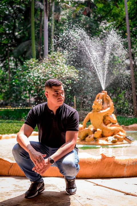 fotografo marco aurelio em sao paulo, Ensaio fotográfico masculino casual em sao paulo  pessoal e no estilo selfies, sem exageros. Parque Buenos Aires, Higienópolis, na região central da cidade de São Paulo. Um lugar bem bonito, elegante e casual. Atmosfe'