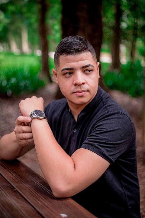 fotografo marco aurelio em sao paulo, Ensaio fotográfico masculino casual em sao paulo  pessoal e no estilo selfies, sem exageros. Parque Buenos Aires, Higienópolis, na região central da cidade de São Paulo. Um lugar bem bonito, elegante e casual. Atmosfe'