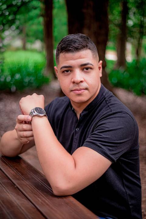 fotografo marco aurelio em sao paulo, Ensaio fotográfico masculino casual em sao paulo  pessoal e no estilo selfies, sem exageros. Parque Buenos Aires, Higienópolis, na região central da cidade de São Paulo. Um lugar bem bonito, elegante e casual. Atmosfe'