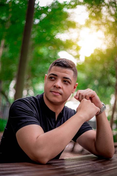 fotografo marco aurelio em sao paulo, Ensaio fotográfico masculino casual em sao paulo  pessoal e no estilo selfies, sem exageros. Parque Buenos Aires, Higienópolis, na região central da cidade de São Paulo. Um lugar bem bonito, elegante e casual. Atmosfe'