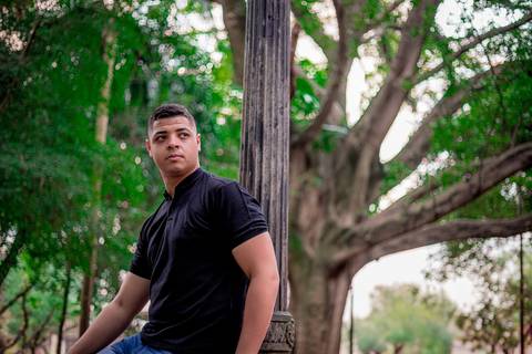 fotografo marco aurelio em sao paulo, Ensaio fotográfico masculino casual em sao paulo  pessoal e no estilo selfies, sem exageros. Parque Buenos Aires, Higienópolis, na região central da cidade de São Paulo. Um lugar bem bonito, elegante e casual. Atmosfe'