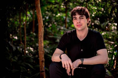 Fotografo Marco Aurélio em Sao Paulo Ensaio Masculino Av Paulista, boas lembranças da cidade de São Paulo, personalidade atual viagem, turismo, passeio, memorizar, geek, jovem, rapaz, parque trianon, masp, rua street'