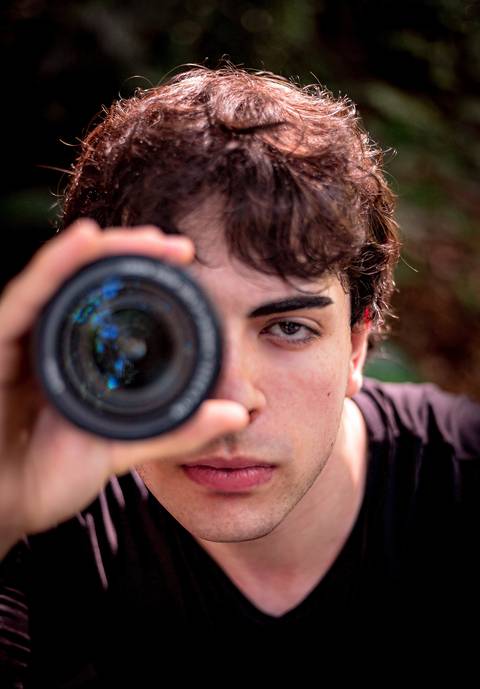 Fotografo Marco Aurélio em Sao Paulo Ensaio Masculino Av Paulista, boas lembranças da cidade de São Paulo, personalidade atual viagem, turismo, passeio, memorizar, geek, jovem, rapaz, parque trianon, masp, rua street'