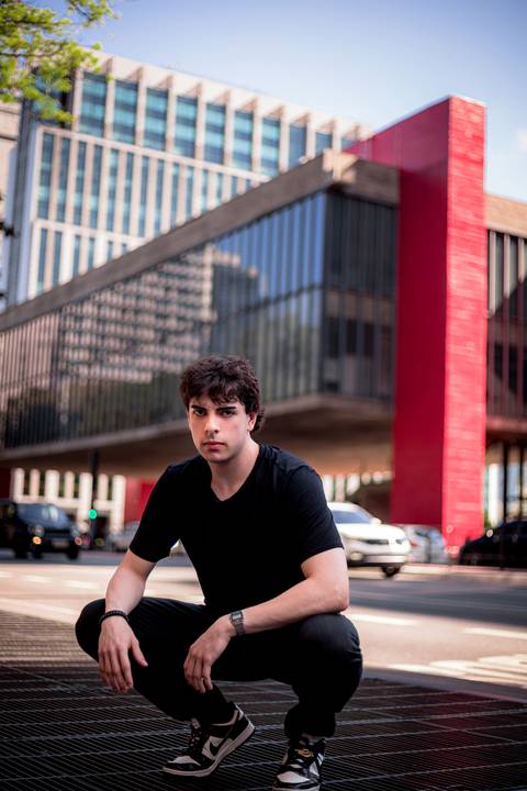 Fotografo Marco Aurélio em Sao Paulo Ensaio Masculino Av Paulista, boas lembranças da cidade de São Paulo, personalidade atual viagem, turismo, passeio, memorizar, geek, jovem, rapaz, parque trianon, masp, rua street'