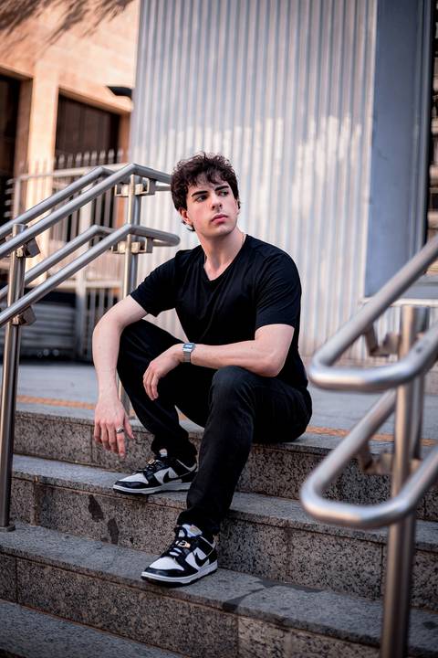 Fotografo Marco Aurélio em Sao Paulo Ensaio Masculino Av Paulista, boas lembranças da cidade de São Paulo, personalidade atual viagem, turismo, passeio, memorizar, geek, jovem, rapaz, parque trianon, masp, rua street'