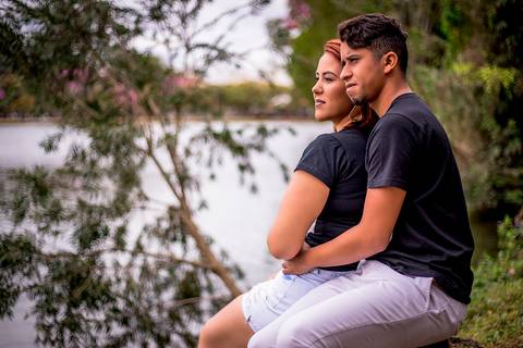 criativo Romantico ensaio pre wedding pelo fotografo Marco Aurélio em São Paulo no parque do ibirapuera'