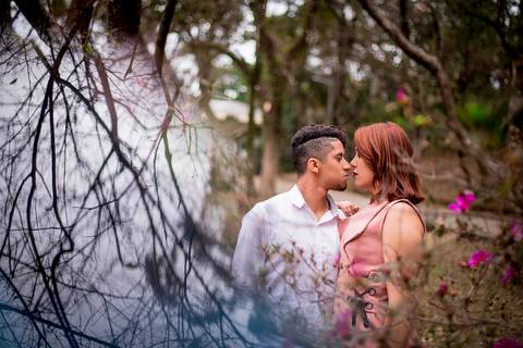 criativo Romantico ensaio pre wedding pelo fotografo Marco Aurélio em São Paulo no parque do ibirapuera'