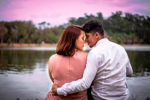 criativo Romantico ensaio pre wedding pelo fotografo Marco Aurélio em São Paulo no parque do ibirapuera'