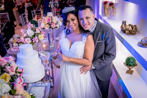 casamento, fotografo em sao paulo,noivo,making of, casamento em guarulhos, fotografo marco aurelio, casamento em sao paulo, luxo, glamour, cerimonia dos noivos, enfim casados,vestido de noiva, traje do noivo, noivos, CORTE DO BOLO'