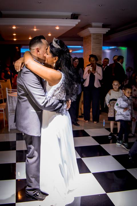 casamento, fotografo em sao paulo,noivo,making of, casamento em guarulhos, fotografo marco aurelio, casamento em sao paulo, luxo, glamour, cerimonia dos noivos, enfim casados,vestido de noiva, traje do noivo, noivos, valsa dos noivos'