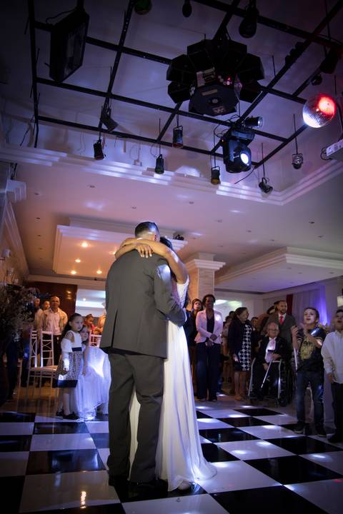 casamento, fotografo em sao paulo,noivo,making of, casamento em guarulhos, fotografo marco aurelio, casamento em sao paulo, luxo, glamour, cerimonia dos noivos, enfim casados,vestido de noiva, traje do noivo, noivos, valsa dos noivos'