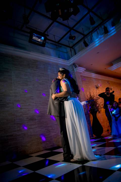 casamento, fotografo em sao paulo,noivo,making of, casamento em guarulhos, fotografo marco aurelio, casamento em sao paulo, luxo, glamour, cerimonia dos noivos, enfim casados,vestido de noiva, traje do noivo, noivos, valsa dos noivos'