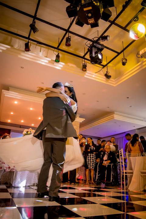 casamento, fotografo em sao paulo,noivo,making of, casamento em guarulhos, fotografo marco aurelio, casamento em sao paulo, luxo, glamour, cerimonia dos noivos, enfim casados,vestido de noiva, traje do noivo, noivos, valsa dos noivos'