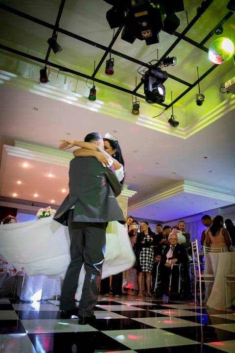 casamento, fotografo em sao paulo,noivo,making of, casamento em guarulhos, fotografo marco aurelio, casamento em sao paulo, luxo, glamour, cerimonia dos noivos, enfim casados,vestido de noiva, traje do noivo, noivos, valsa dos noivos'