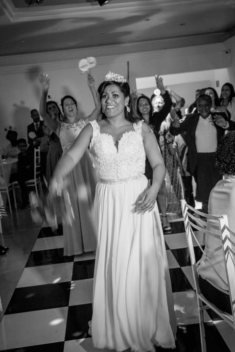 casamento, fotografo em sao paulo,noivo,making of, casamento em guarulhos, fotografo marco aurelio, casamento em sao paulo, luxo, glamour, cerimonia dos noivos, enfim casados,vestido de noiva, traje do noivo, noivos, valsa dos noivos'