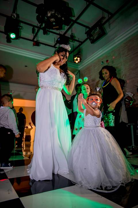 casamento, fotografo em sao paulo,noivo,making of, casamento em guarulhos, fotografo marco aurelio, casamento em sao paulo, luxo, glamour, cerimonia dos noivos, enfim casados,vestido de noiva, traje do noivo, noivos, valsa dos noivos'