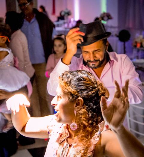 casamento, fotografo em sao paulo,noivo,making of, casamento em guarulhos, fotografo marco aurelio, casamento em sao paulo, luxo, glamour, cerimonia dos noivos, enfim casados,vestido de noiva, traje do noivo, noivos, festa de casamento'