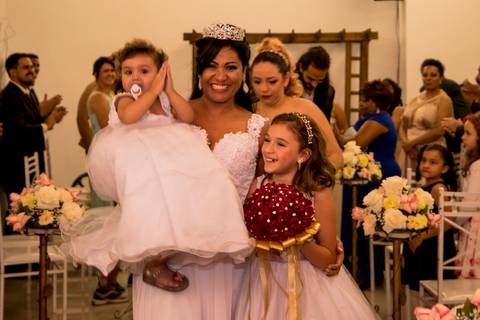 casamento, fotografo em sao paulo,noivo,making of, casamento em guarulhos, fotografo marco aurelio, casamento em sao paulo, luxo, glamour, cerimonia dos noivos, enfim casados,vestido de noiva, familia dos noivos, fostos espontaneas'