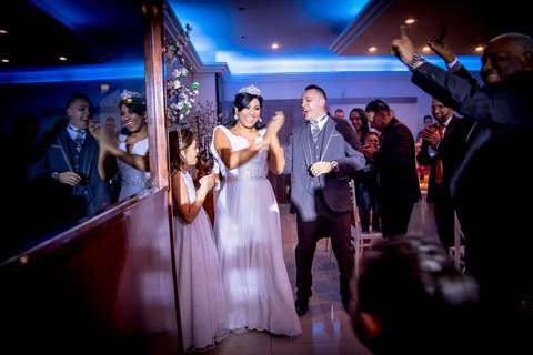 casamento, fotografo em sao paulo,noivo,making of, casamento em guarulhos, fotografo marco aurelio, casamento em sao paulo, luxo, glamour, cerimonia dos noivos, enfim casados,vestido de noiva, traje do noivo, noivos, FESTA DE CASAMENTO EM GARULHOS'