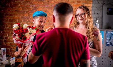 lançamento, livro, escritor, fotografo de escritor, assinatura, autografo, evento, santana, bar aoka, familia, amigos, '